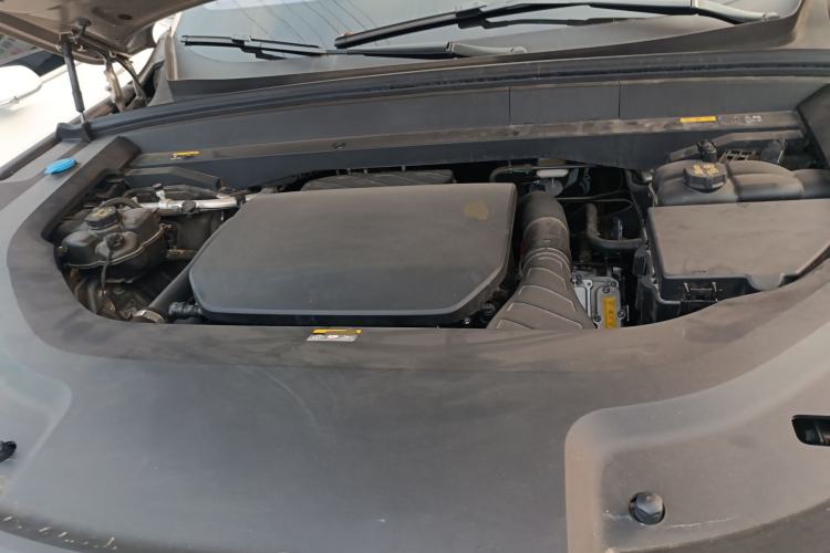 Used Li Auto L8 2023 Pro Model Engine Bay