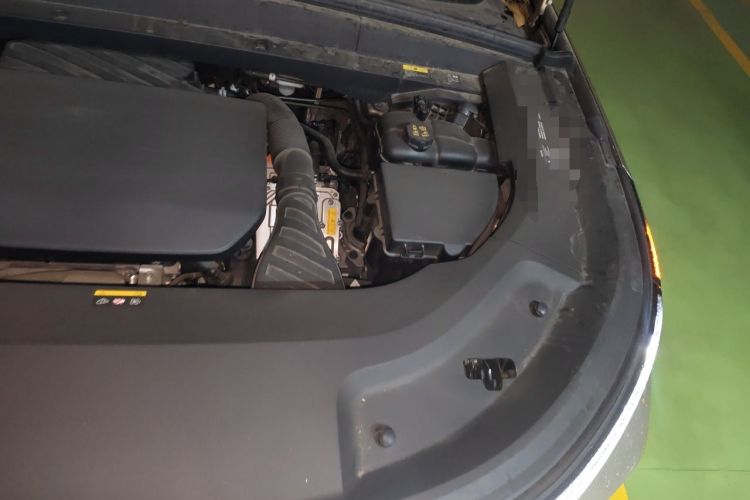 Used Li Auto L8 2023 Max model Engine Bay Left