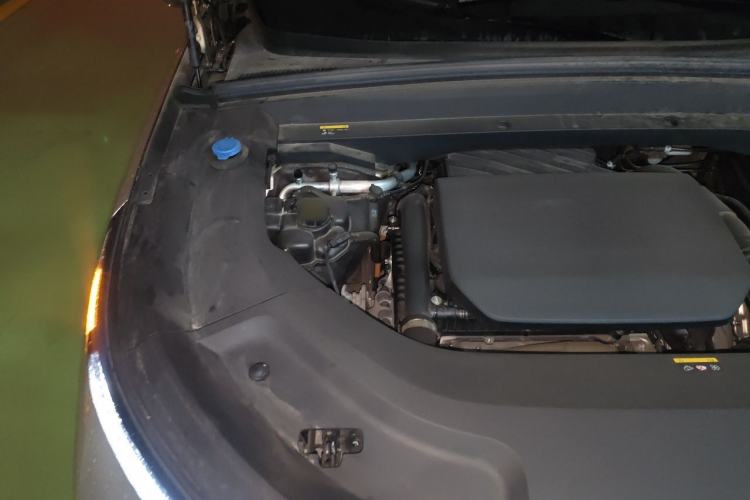 Used Li Auto L8 2023 Max model Engine Bay Right