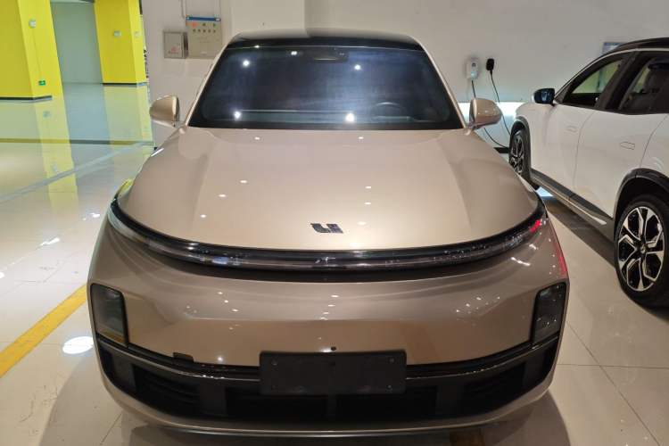 Used Li Auto L8 2023 Pro Model Exterior 1