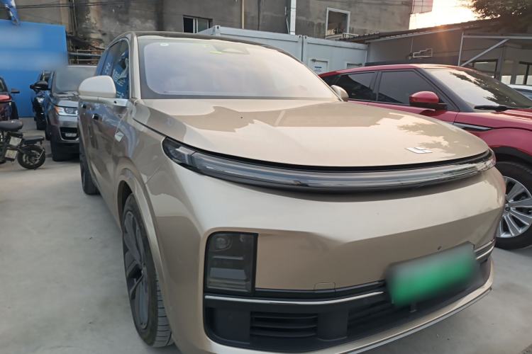 Used Li Auto L8 2023 Pro Model Exterior 2