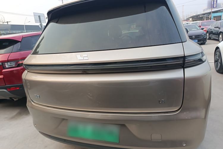 Used Li Auto L8 2023 Pro Model Exterior 4
