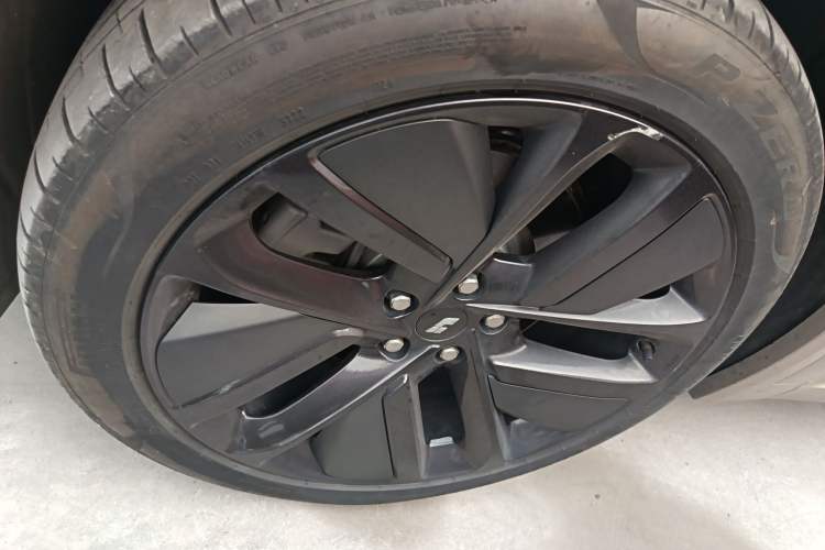 Used Li Auto L8 2023 Pro Model Exterior 7