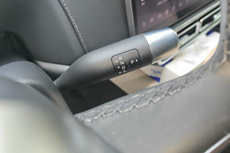Used Li Auto L8 2023 Max model Gear Lever