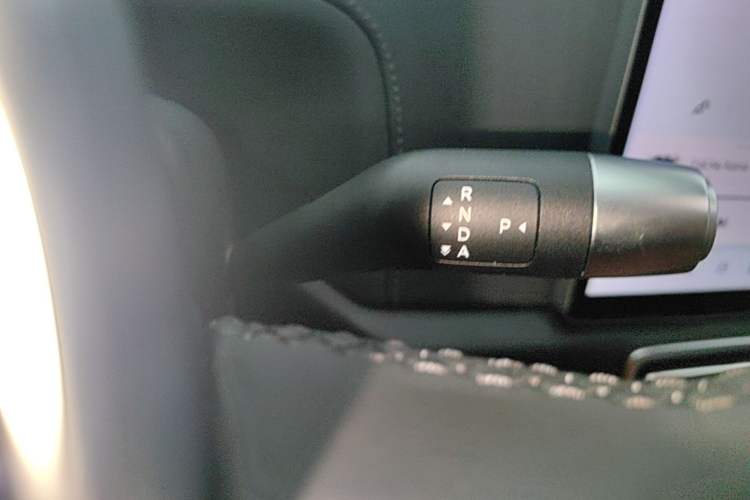 Used Li Auto L8 2023 Max model Gear Lever
