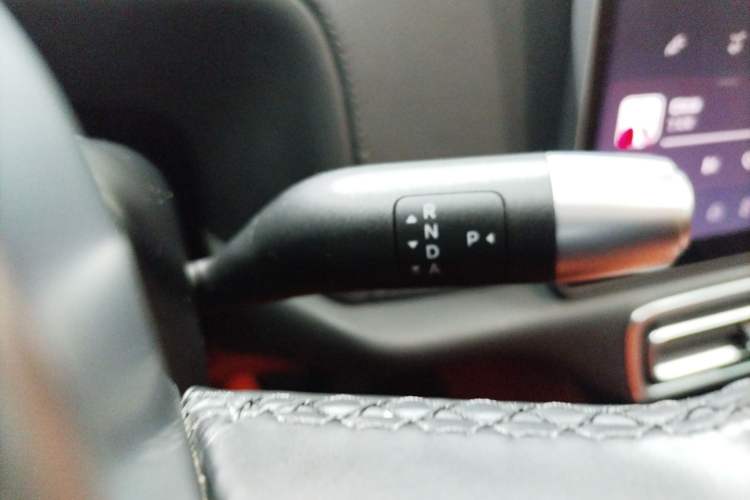 Used Li Auto L8 2023 Max model Gear Lever