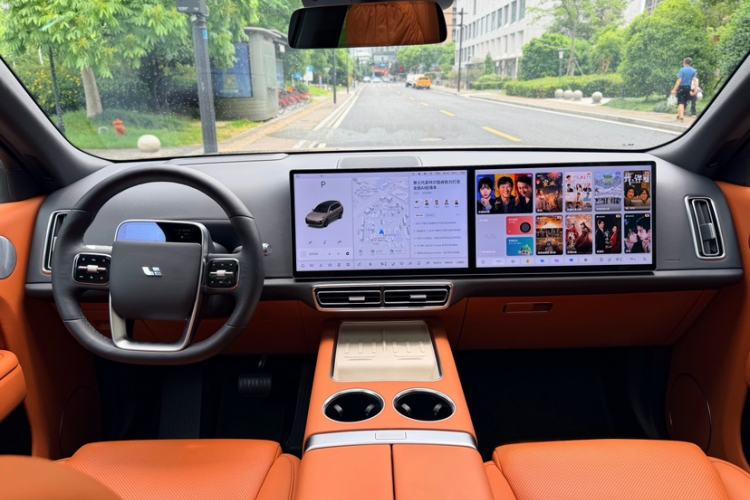 Used Li Auto L8 2023 Pro Model Interior 1