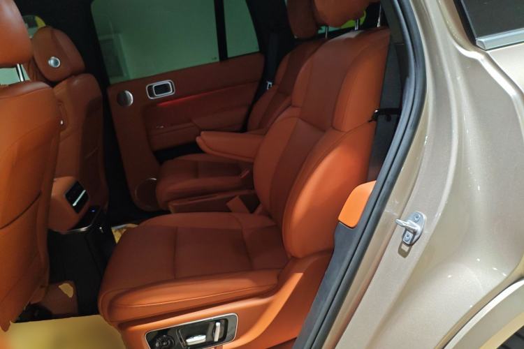 Used Li Auto L8 2023 Pro Model Interior 4