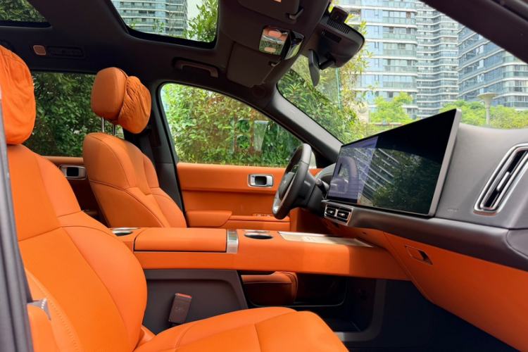 Used Li Auto L8 2023 Pro Model Interior 4