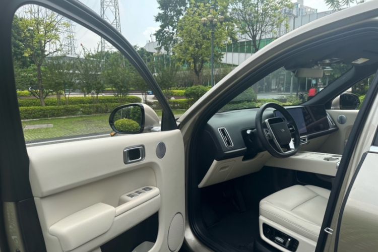 Used Li Auto L8 2023 Max model Interior 5