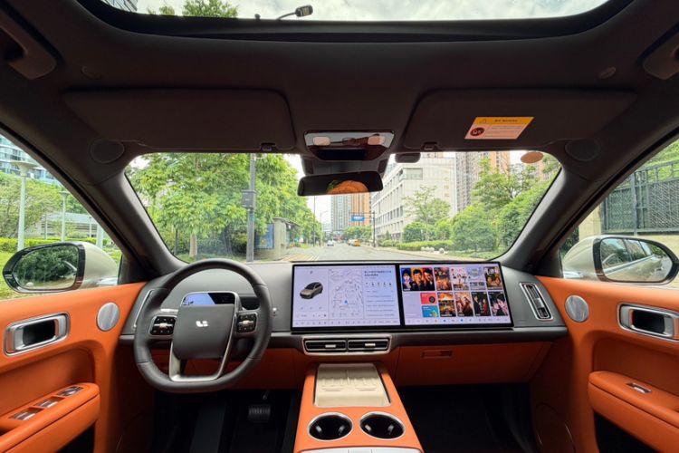 Used Li Auto L8 2023 Pro Model Interior 7