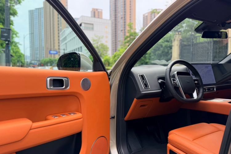 Used Li Auto L8 2023 Pro Model Interior 9