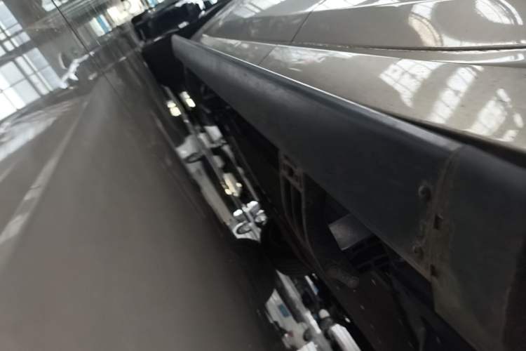 Used Li Auto L8 2023 Pro Model Left Side Sill