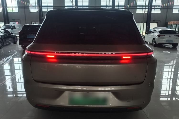 Used Li Auto L8 2023 Pro Model Rear