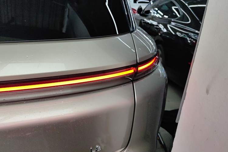 Used Li Auto L8 2023 Max model Right Rear Taillight