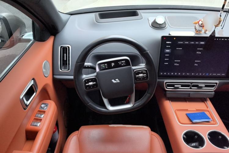 Used Li Auto L8 2023 Pro Model Steering Wheel