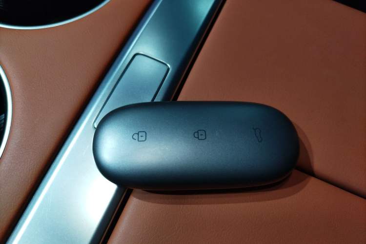 Used Li Auto L8 2023 Max model Vehicle Key