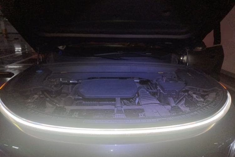 Used Li Auto L8 2023 Max model Engine Bay
