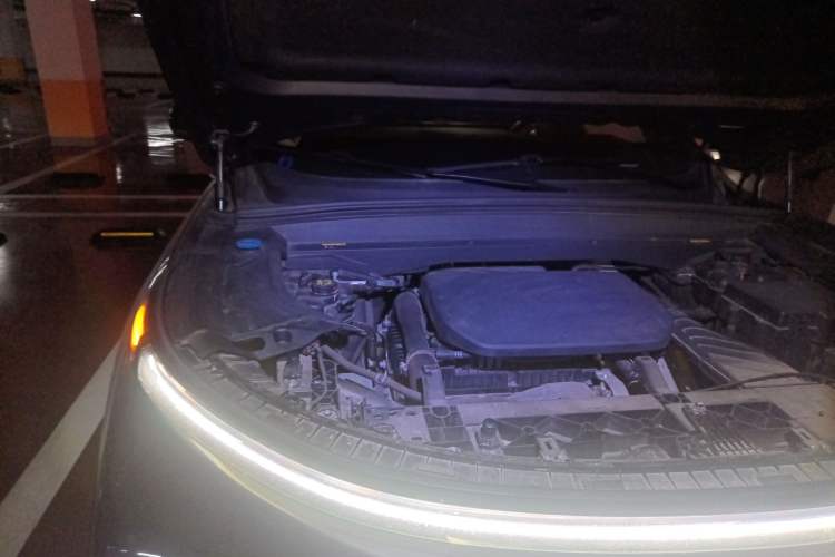 Used Li Auto L8 2023 Max model Engine Bay Right