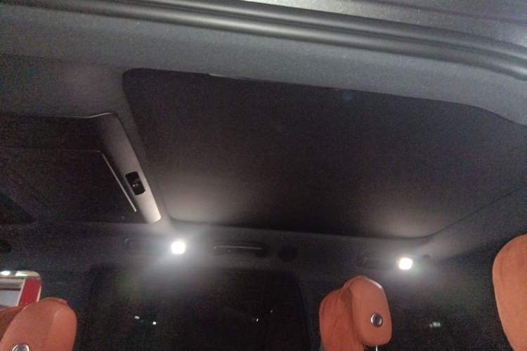 Used Li Auto L8 2023 Max model Headliner