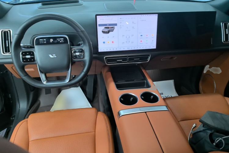 Used Li Auto L8 2023 Max model Center Console