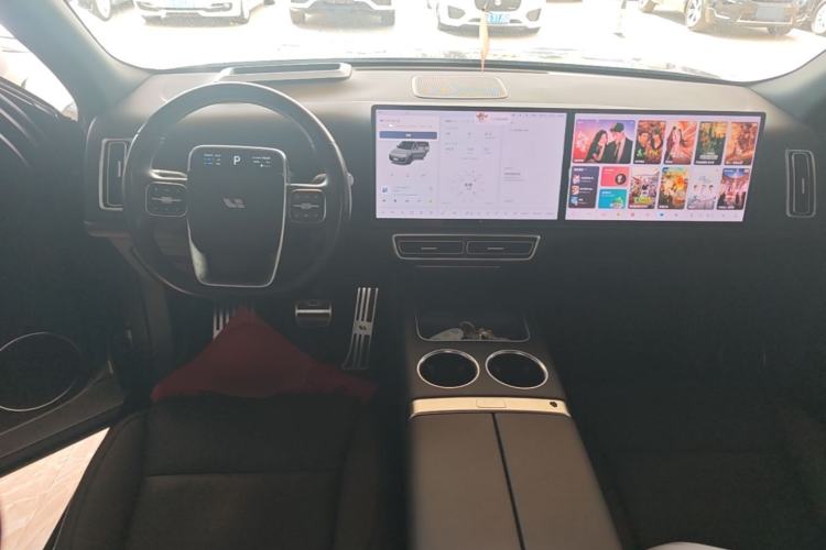 Used Li Auto L8 2023 Pro Model Center Console
