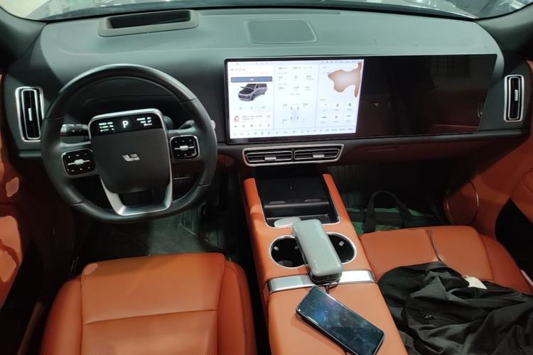 Used Li Auto L8 2023 Air model Center Console