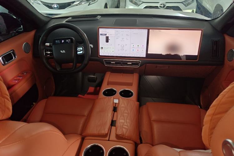 Used Li Auto L8 2023 Pro Model Center Console