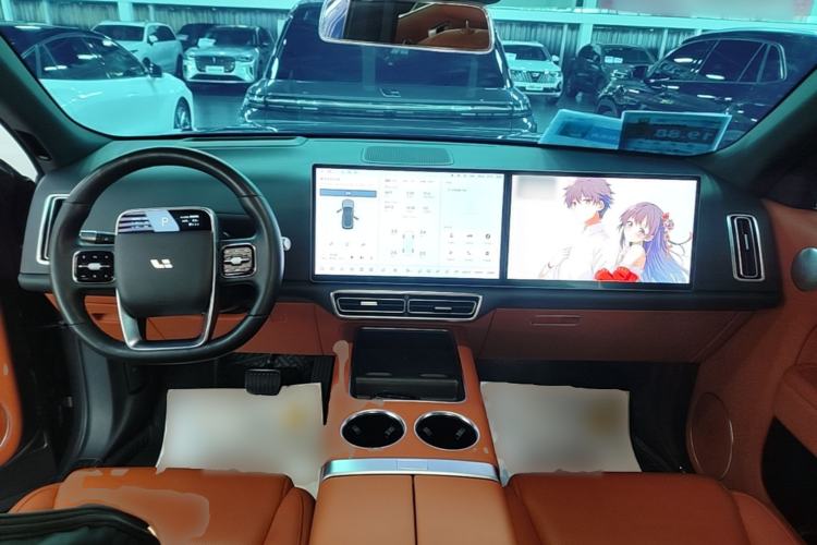 Used Li Auto L8 2023 Pro Model Center Console