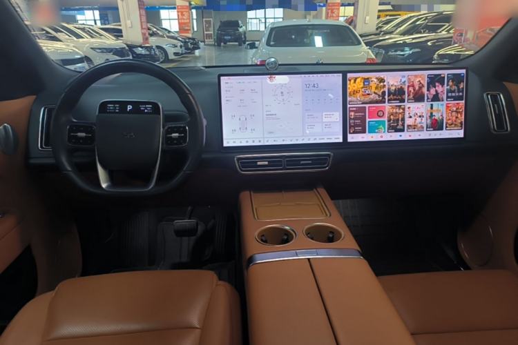 Used Li Auto L8 2023 Pro Model Center Console