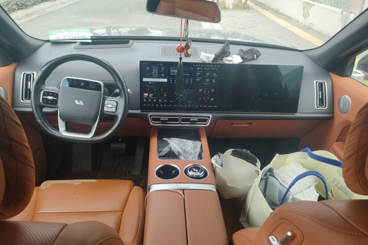 Used Li Auto L8 2023 Air model Center Console