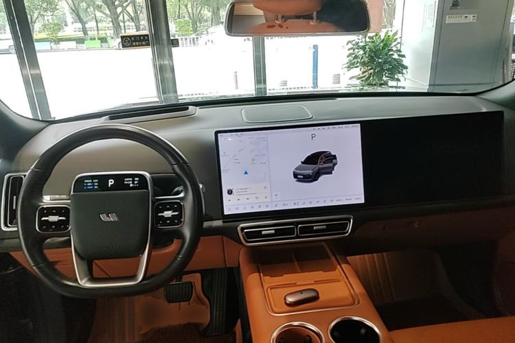 Used Li Auto L8 2023 Pro Model Center Console