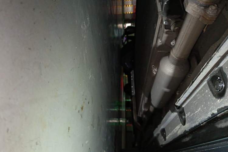 Used Li Auto L8 2023 Pro Model Chassis Front Left