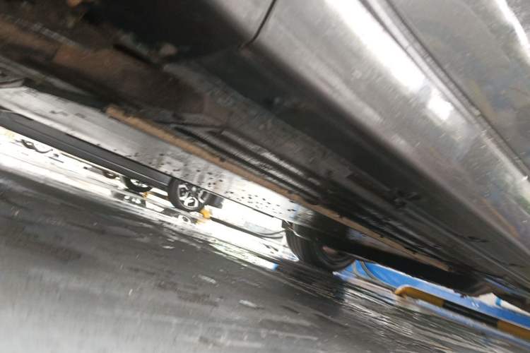 Used Li Auto L8 2023 Pro Model Chassis Front Left