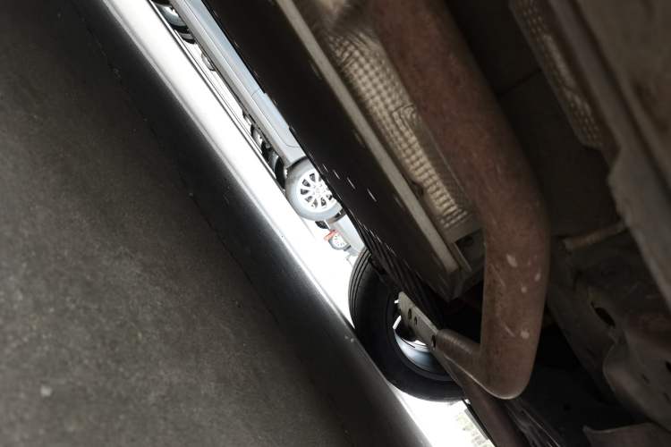 Used Li Auto L8 2023 Air model Chassis Front Right
