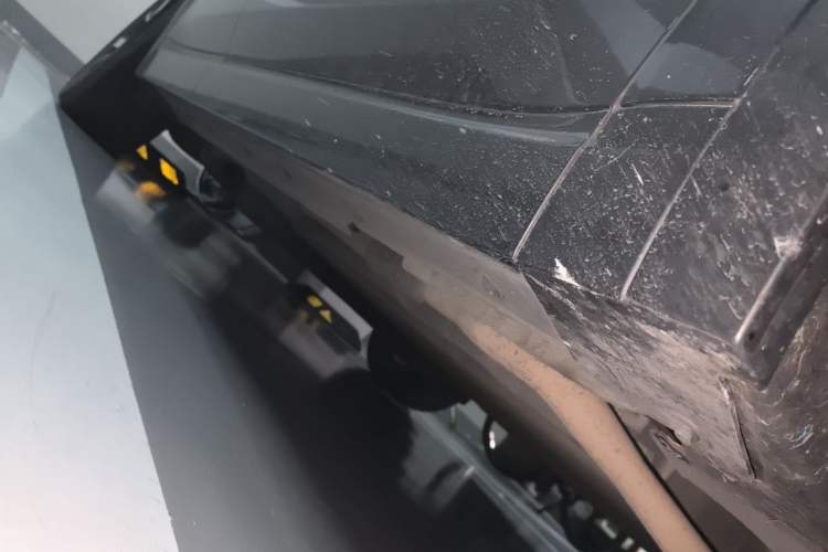 Used Li Auto L8 2023 Pro Model Chassis Front Right