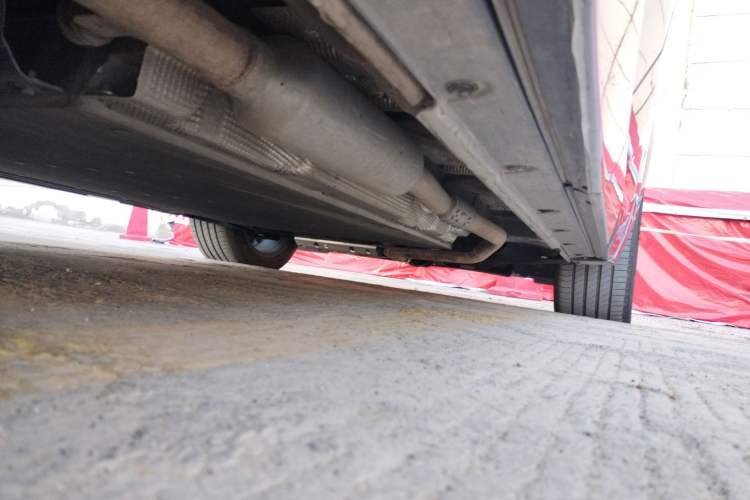 Used Li Auto L8 2023 Pro Model Chassis Front Right