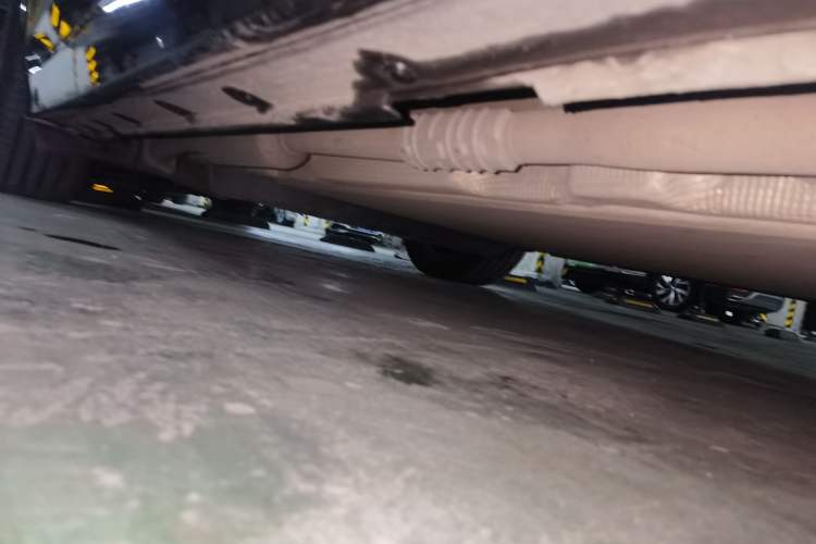 Used Li Auto L8 2023 Pro Model Chassis Front Right