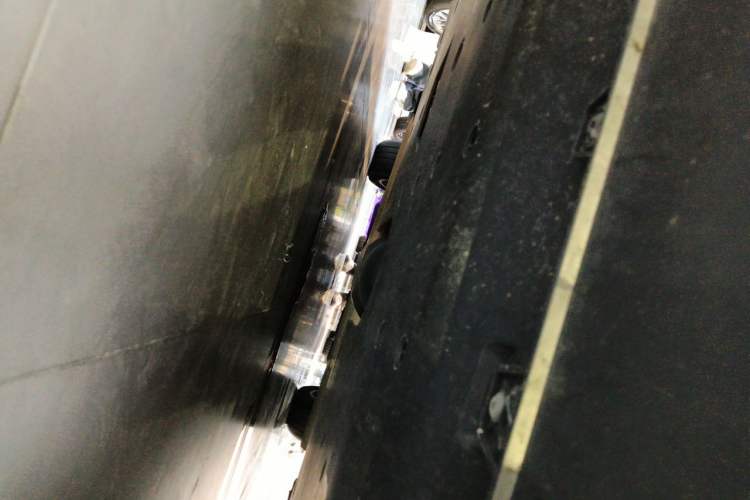 Used Li Auto L8 2023 Pro Model Chassis Front