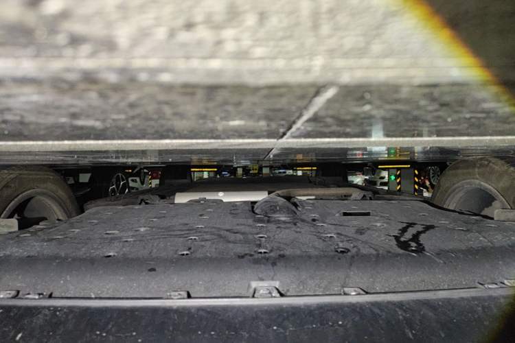 Used Li Auto L8 2023 Pro Model Chassis Front