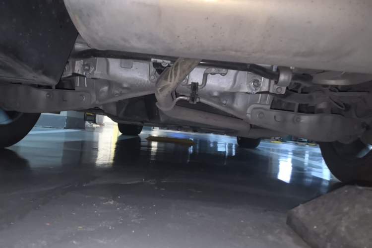 Used Li Auto L8 2023 Pro Model Chassis Rear