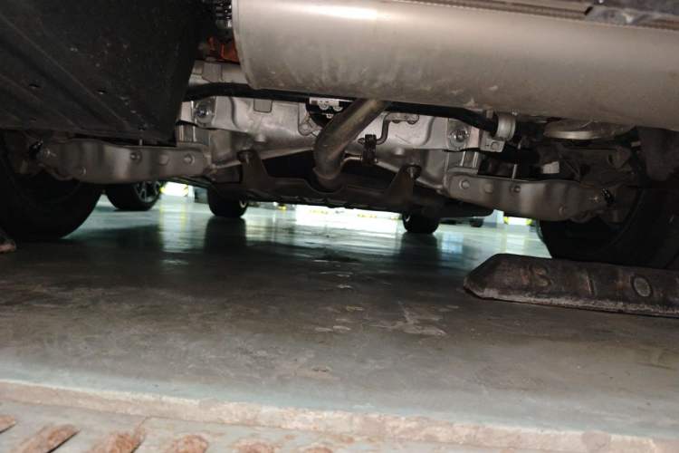Used Li Auto L8 2023 Pro Model Chassis Rear