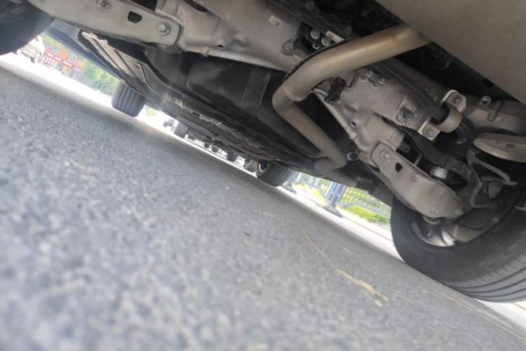 Used Li Auto L8 2023 Pro Model Chassis Rear