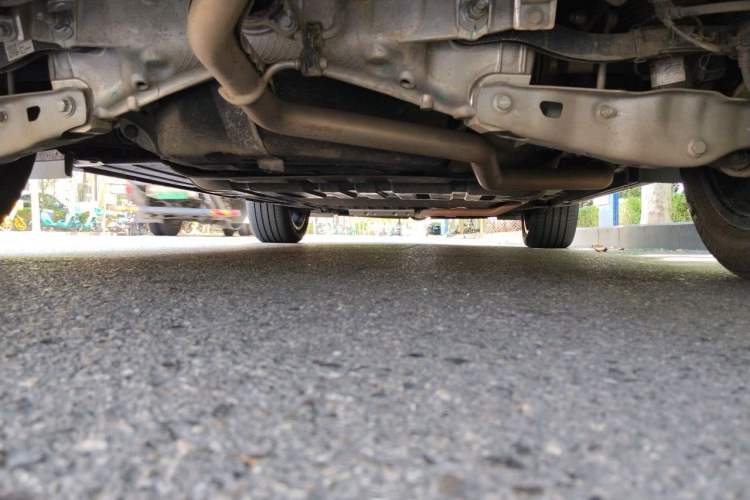 Used Li Auto L8 2023 Pro Model Chassis Rear