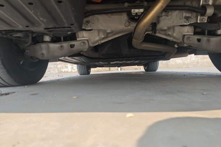 Used Li Auto L8 2023 Pro Model Chassis Rear