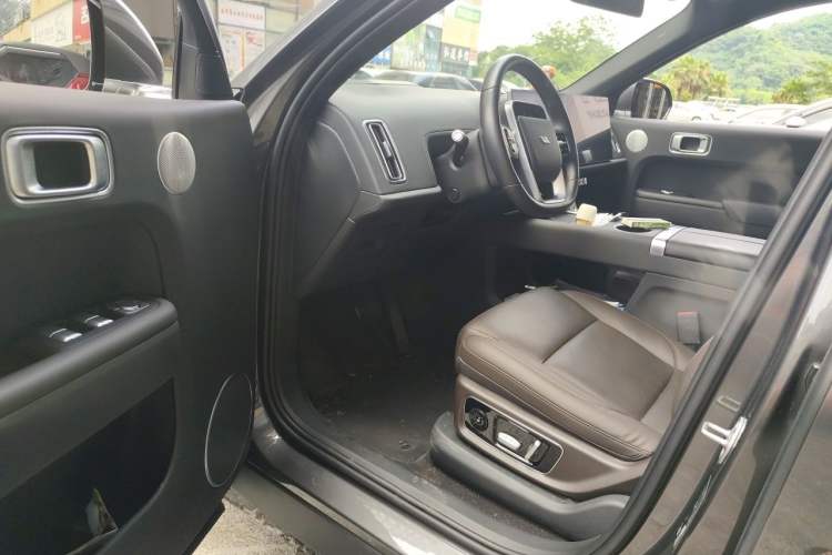 Used Li Auto L8 2023 Pro Model Driver Seat