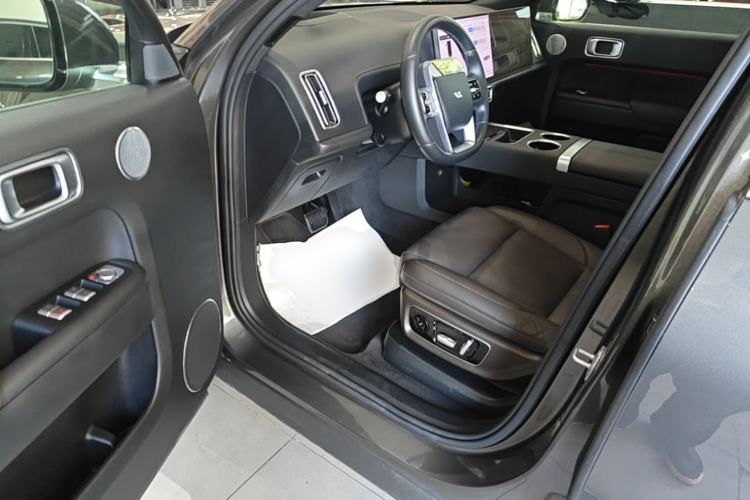 Used Li Auto L8 2023 Pro Model Driver Seat