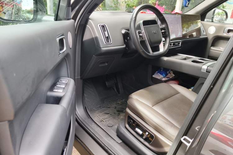 Used Li Auto L8 2023 Pro Model Driver Seat