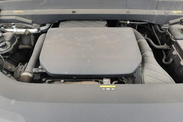 Used Li Auto L8 2023 Air model Engine Bay