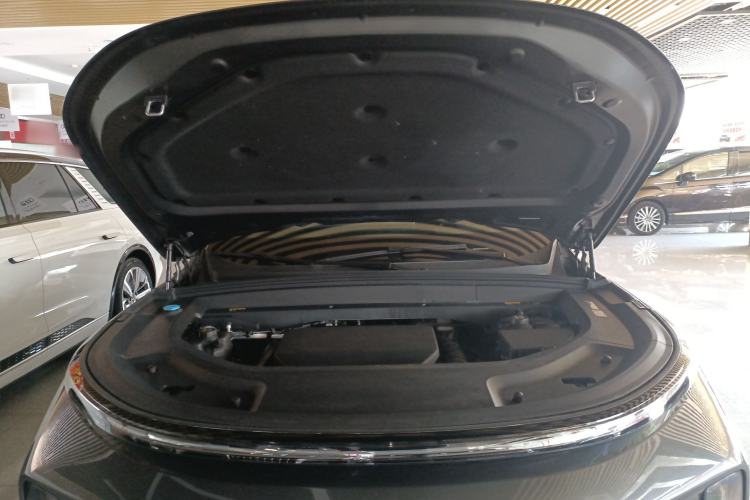 Used Li Auto L8 2023 Max model Engine Bay